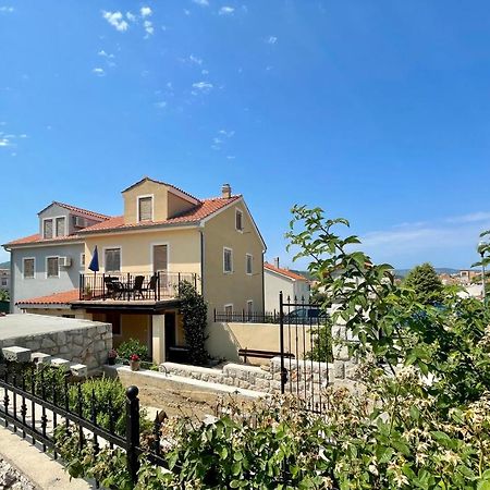 Lovro #1 & #2 Apartments Cres Bagian luar foto