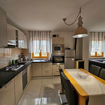 Lovro #1 & #2 Apartments Cres Bagian luar foto
