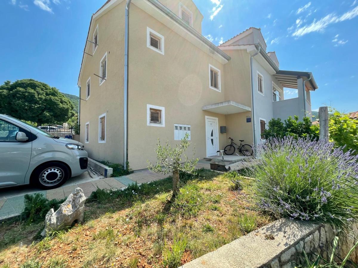 Lovro #1 & #2 Apartments Cres Bagian luar foto