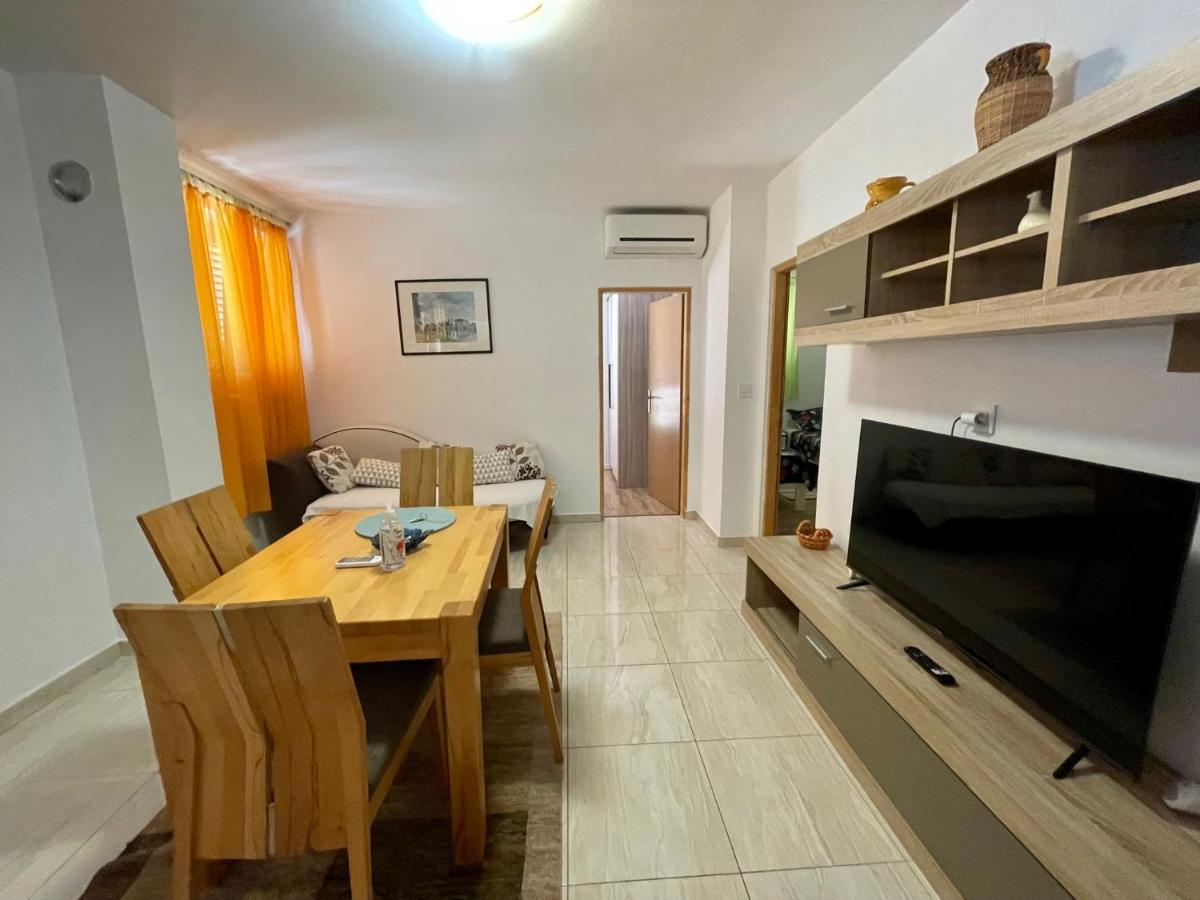 Lovro #1 & #2 Apartments Cres Bagian luar foto