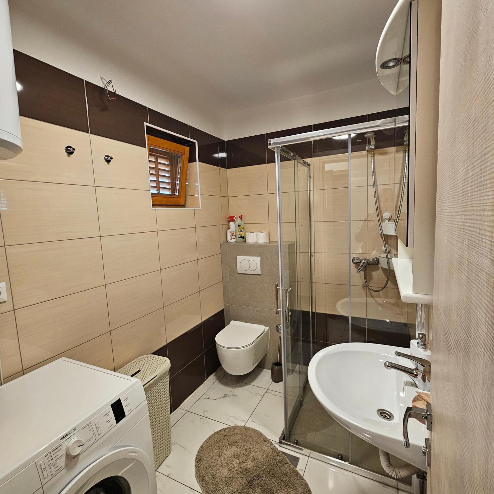 Lovro #1 & #2 Apartments Cres Bagian luar foto